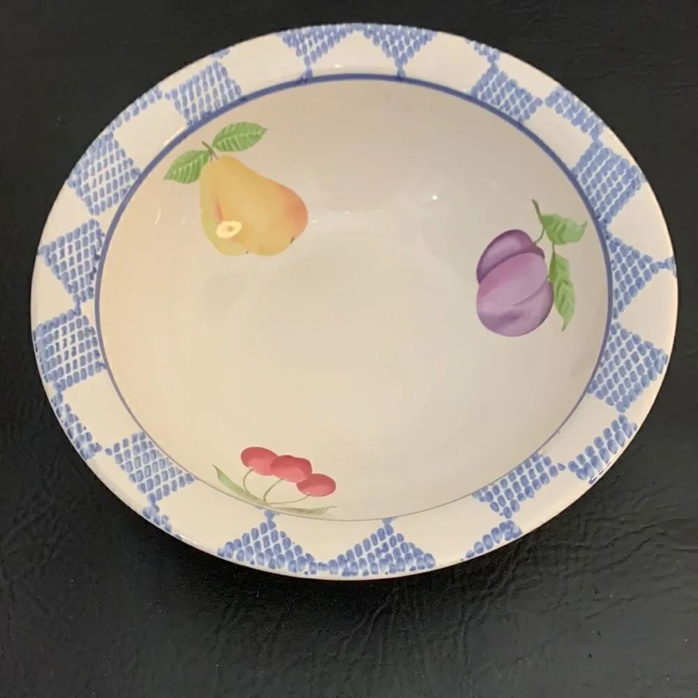 Pfaltzgraff USA Round Serving Bowl 9 Inches Round Cherries Plum Peaches Blue